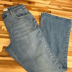 We The Free Light Blue stretch flare jeans